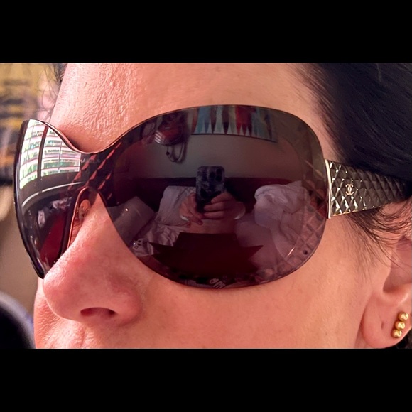 Chanel quilted sunglasses - Picture 3 of 5
